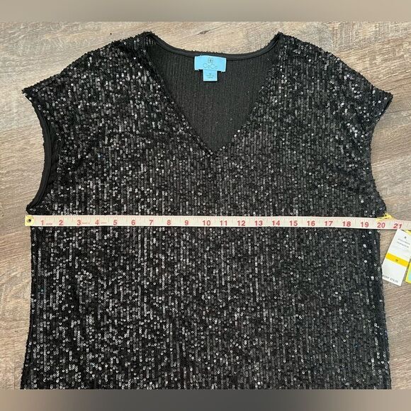 CeCe Sequined V-Neck Cap-Sleeve Black Blouse-Size Medium - Picture 6 of 7